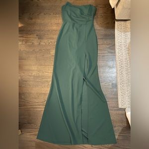 Strapless Hunter green formal dress. Size Large. Only worn once. From Windsor.
